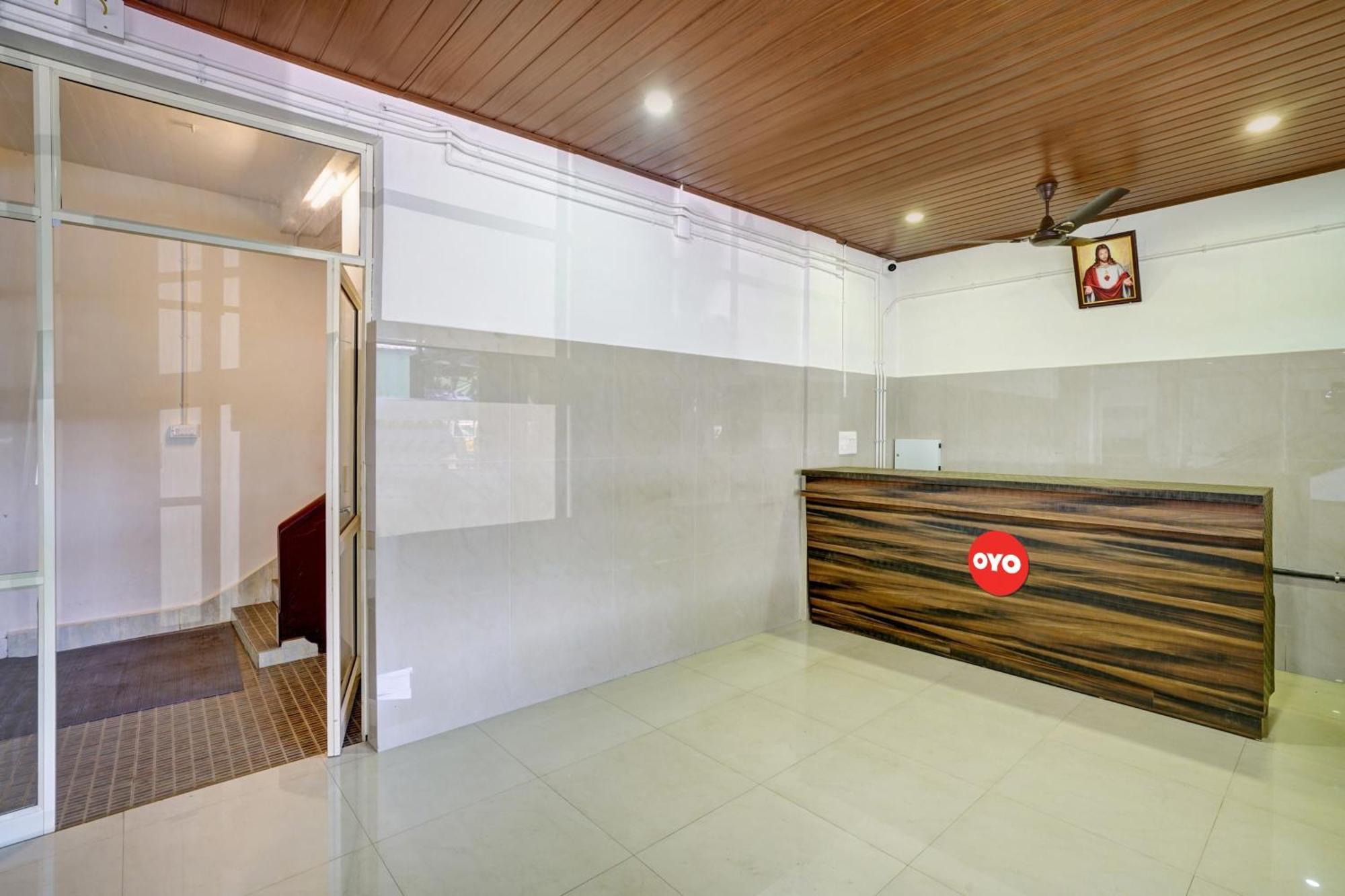 Super Hotel O Ceasar Palace Annex Thodupuzha Exterior foto